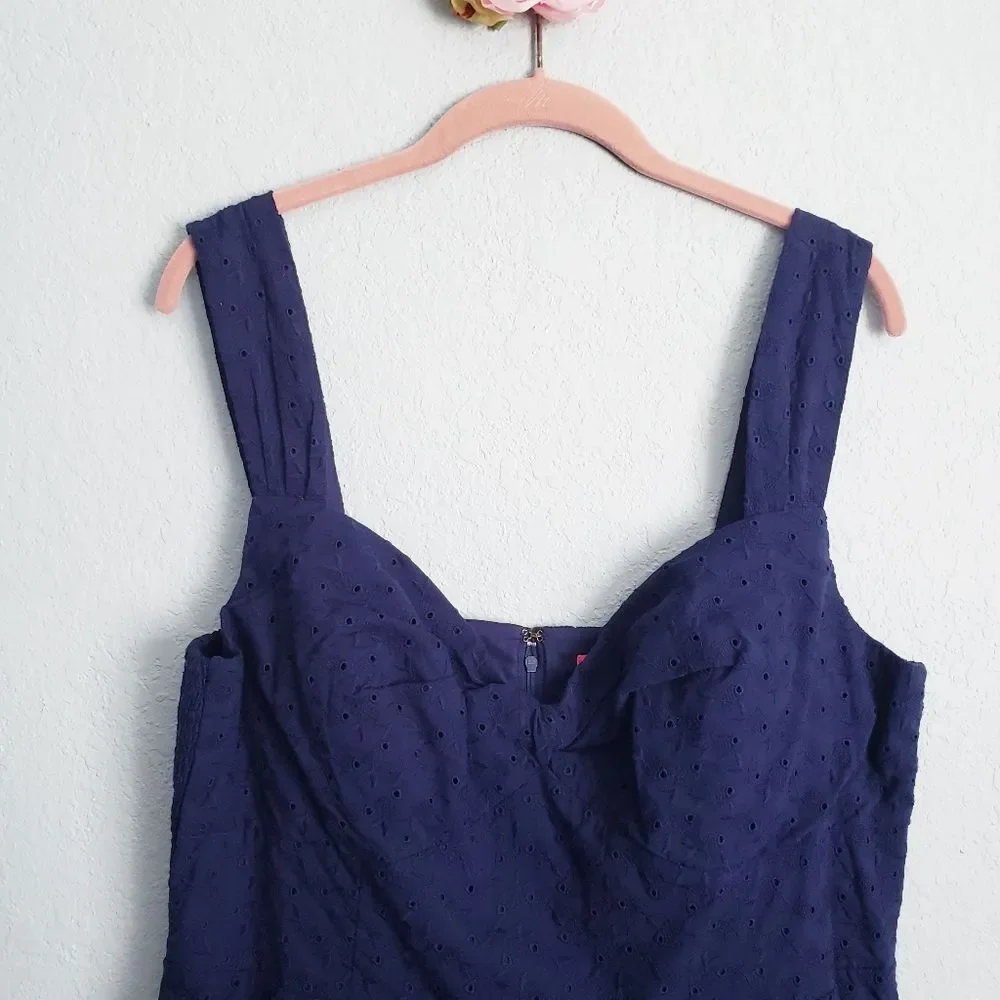 Lilly Pulitzer Cyndi Dress In Navy Blue Embroidered Fish Eyelet - Picture 3 of 11